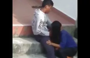 XXX संभोग उठावदार उरोज असलेली tattooed सौंदर्य