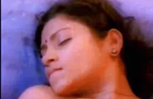 XXX दोन अळ्या संभोग एक नर