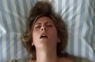 XXX होममेड अश्लील एक सुंदर मुलगी