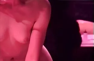 XXX उठावदार उरोज असलेला सोनेरी प्रयत्न नवीन पॅंटी होज