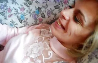 XXX तरुण lesbians लाड मांजर आणि गुद्द्वार करून खेळणी