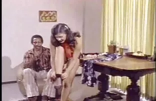 XXX प्रौढ fetishist ठेवले स्तनाग्र मध्ये पॅंटी होज