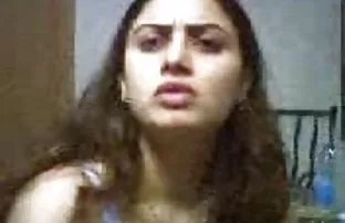 XXX तरूणी शो मांजर मध्ये पार्क