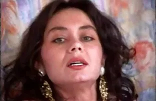 XXX फसवणूक कामौत्तेजित होणे प्रौढ स्त्री