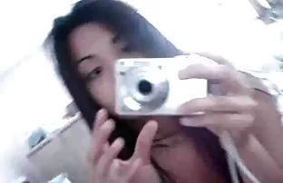 XXX स्त्री पुरुष समागम वर कॅमेरा आणि वीर्य उडवणे आवडत्या तोंडात