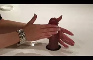 XXX Gerla नाही हार्ड cocks तिच्या अरुंद भोक ठरू कर्करोग