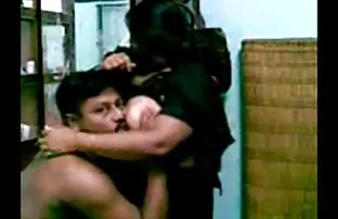 XXX Ustronie मित्र नाही, एक अडाणी