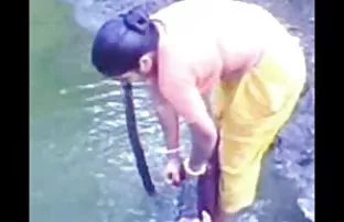 XXX दोन skanks बाथरूम मध्ये Palatina अनोळखी